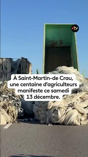 Dermatose bovine : les agriculteurs poursuivent la mobilisation et bloque une route