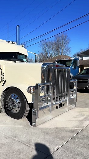 A brand new 389 finished and headed to work for Cole at Scheerer Trucking 😎 we added a herd bumper that @ATD polished w/ @truxaccessories lights on the corners, @Hogebuilt half fenders painted & undercoated with our DCT blind mount brackets, and a visor, window chops, cab/cowl & sleeper panels, breather light panels, full deck plate with inframe tool box, rear light bar all made in house! #dickersoncustomtrucks #peterbilt #peterbilt389 #peterbiltgang #customtruck #trucksoftiktok #builtnotbought