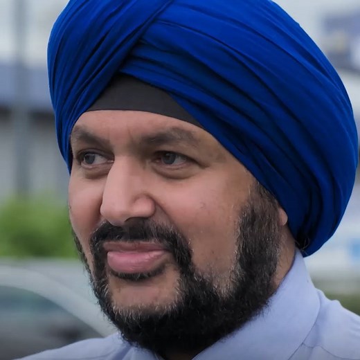 “A lot of people knock the tenements. But you know something? They were a great place to stay in.” | BBC Scotland