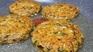 PLJESKAVICE OD POVRĆA: Super predlog za ručak ili večeru, ali i ako se pridržavate Uskršnjeg posta (VIDEO)