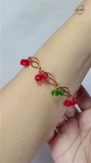 Cherries bracelet - Free tutorial video link above the title #shortsvideo #wireworks