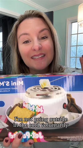 This indoor smore maker is such a good Christmas gift idea! #superbranddaybfcm #tiktokshopholidayhaul #tiktokshopblackfriday #smoresindoors🍫 #kidschristmasgifts @QVC, Inc