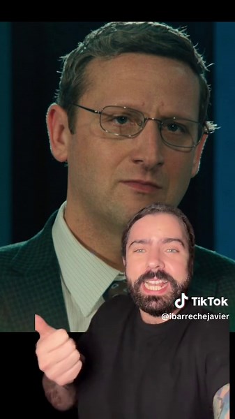 Misterio y cringe… no necesito más. Joya esto de Tim Robinson, está en HBO. #thechaircompany #timrobinson #serieshbo #cringe