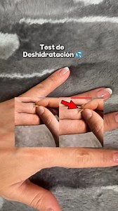 1.8M views · 7.3K reactions | hack para saber si estas deshidratado #reflexologia #test | Jess Guarin Tips de belleza | Facebook