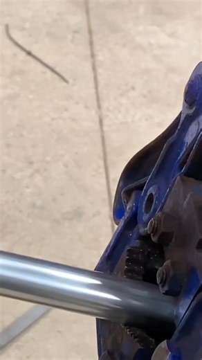 How to Cut and Thread Steel Conduit Like a Pro Student training aid for practical skills - how to cut and thread electrical steel conduit. In this video I use a conduit bending machine, 20 mm conduit, stocks, 20 mm guide and a 20 mm die. The video includes a full demonstration on how to cut and make a thread onto 20 mm steel conduit (metal conduit) by hand. Videos are training aids for City and Guilds (C and G) and EAL courses Level 1, 2, 3 plus AM2, AM2S and AM2E. You can follow me day by day o