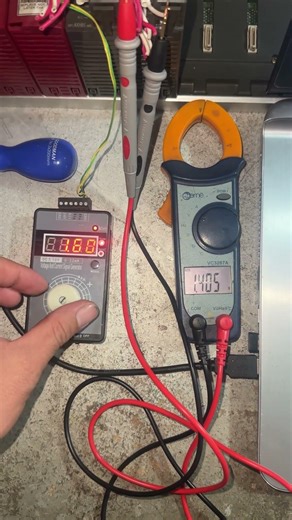 Test CPU NP1PM 48R với module analog input NP1AXH8V và module analog output NP1AYH8V.