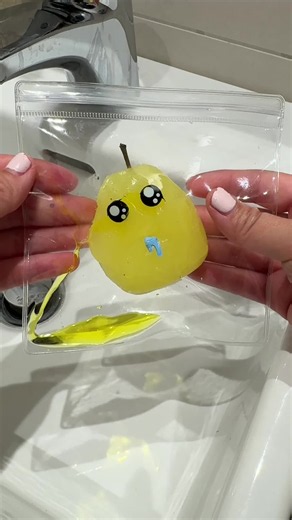 Have you ever juiced a squishy? #satisfying #diy #fidget #nichefruit #squishy