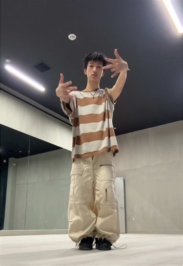 Chika Dance Daily: Day 157 Routine