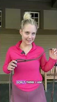 How to hold western reins #equestrian #western #westernriding #ridinglesson #horseriding