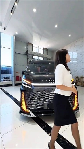 6.8K views · 218 reactions | Toyota HiAce 6-seater business travel RV with toilet and a customized roof and flooring | Auto Sledge | Facebook