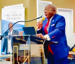 5.6K views · 146 reactions | Unity Fellowship Baptist Church #tiktokviral #love #Hope #navy #churchservice #sunday #services #sinusitis #sinus #sinusinfection Preaching with a sinus infection!!!!! 廊廊廊 | Orlando D. FrankLin | Facebook