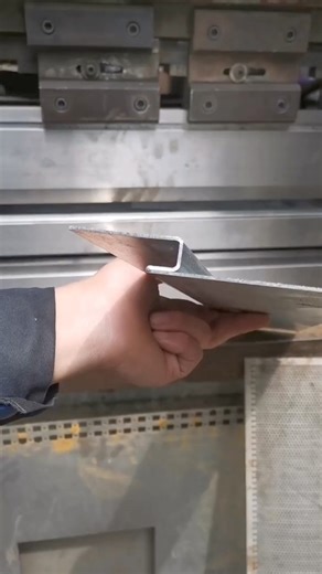 18K views · 129 reactions | Unlock the full potential of your HARSLE CNC Press Brake with our cutting-edge technology. Elevate your metal fabrication capabilities today! | Harsle Machine | Facebook