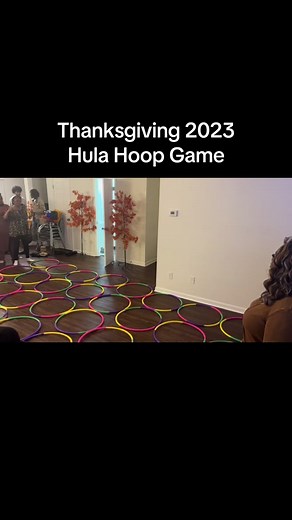 Had so much fun doing this!! This was the best #workout #hoolahoop #hulahoop #hulahoopchallenge #hulahoopgame #familygame #thanksgiving
