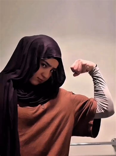 Empowered Gym Girl Inspires Fitness Journey