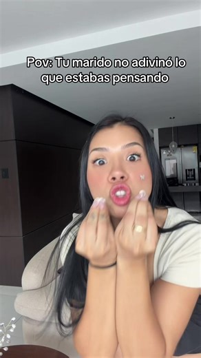 Videos de Jennifer Ponce (@jenniferponcee) con “sonido original - La Familia P.Luche”