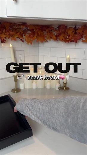 7.4K views · 547 reactions | 31 Days of Horror Movie Snack Boards ️ Day 29- GET OUT Snack Board ☕️籠易 #horrormovies #horrorfan #horrorlover #horrormovie #horrorcommunity #horrorfilms #horror #getout #jordanpeele #halloween #spookyseason #movietime #movienight #sunkenplace | Room for Scream | Facebook