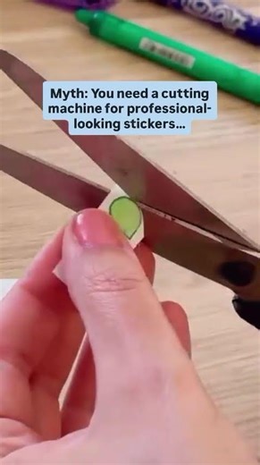 Fact: You don't need a cutting machine to cut stickers ✂️💕