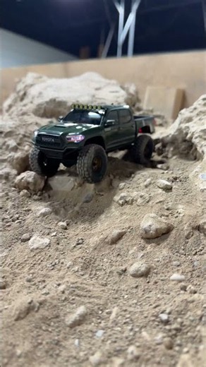 Driving my Toyota! New Axial SCX30 Tacoma