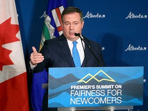 Alberta launching new programs to boost rural immigration