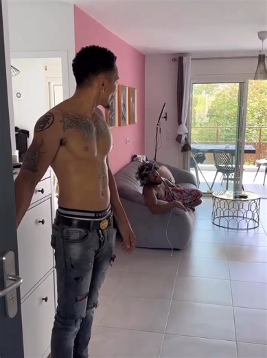 Hello👉 c'est mercredi 28 janvier 2026 on va rire un peu🤣Avec Cawo 🤣 Quand ton ex pense qu’il a le pouvoir sur toi éternellement 😂😂😂😂😂😂😂🤣🤣🤣😂😂😂🤣🤣🤣🤣🤣🤣🤣🤣😂😂😂🤣🤣🤣🤣🤣🤣🤣🤣🤣🤣🤣🤣🤣