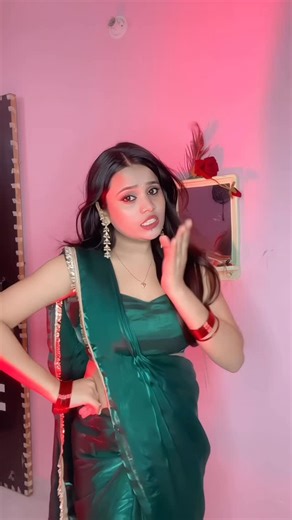 Rashmi� on Instagram: "Chhati Me 6 Goli..😍✨"