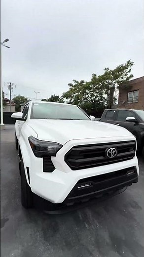 👀 First impressions of the 2026 Toyota Tacoma SR5 Double Cab?
