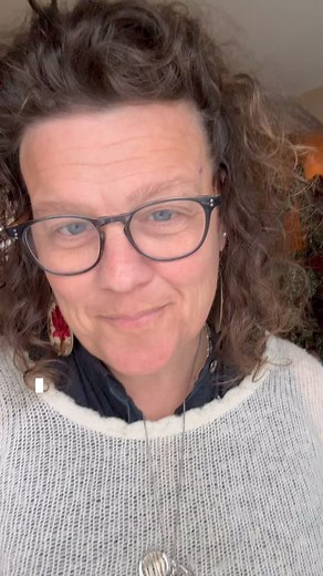 #big #bold #marking #markings #chalk #pastel #art #wander #wonder #listen #imagine #imagination #payattention #notice #love #mendingbeautifully | Mending Beautifully