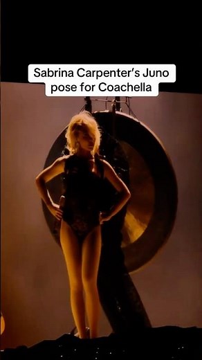 Sabrina Carpenter Juno Pose (Coachella)