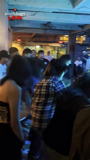 229K views · 8K reactions | Nothing beats screaming I’m Not Okay with a crowd like this!  #imnotokay #mychemicalromance #mcr #livemusic #poppunkmusic | Southbugs | Facebook