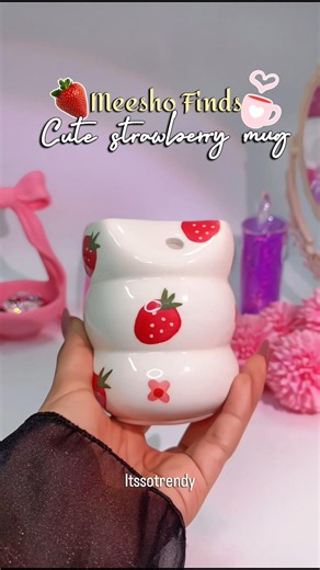 Cute Meesho Strawberry Mug 😍 #fypシ #explore #meesho #mug #shorts #unboxing #tumbler