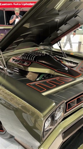 Darryl & Faye Lee’s 1969 Plymouth Road Runner “Roidrunner” Revision Rods & Rides Sew Fine Interiors