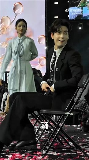 I’ve already started writing a movie script for Chen Xingxu and Zhou Ye in my head #周也 #陈星旭 #couple