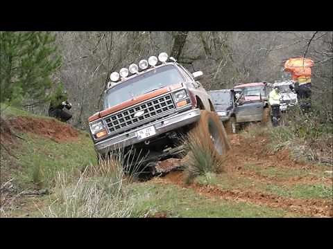 CHEVROLET BLAZER K5 350 5.7 V8 **41'' Monster Offroading @ Mud**