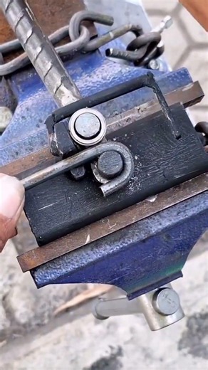 How to Easily Bend Wire Hooks at Home