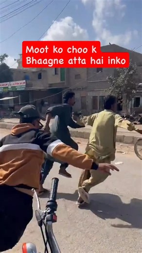 Abdul Aleem Shah on Instagram: "Moot ko Cho ke bhaggna atta hai apun ko. #aleemshahcanada #foryou #aleemshah110 #thealeemshah #viralvideo2026"