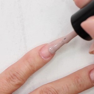 3.3M views · 730 shares | Headed into fall.. ready for some gold foil and snake skin. @treierson uses the YN Airbrush System to create this cool look. | Young Nails | Facebook