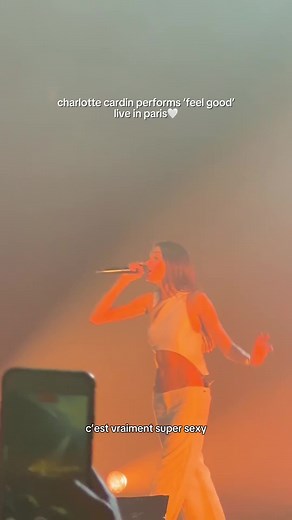 Charlotte Cardin Live in Paris: Feel Good Performance