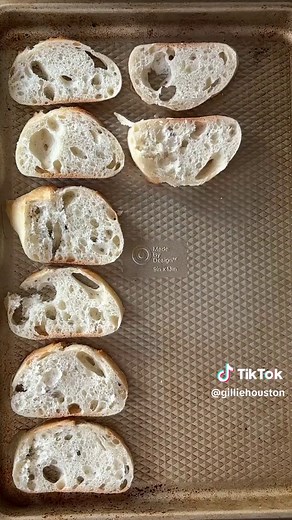 Delicious Caprese Bruschetta Recipe for Summer Snacking