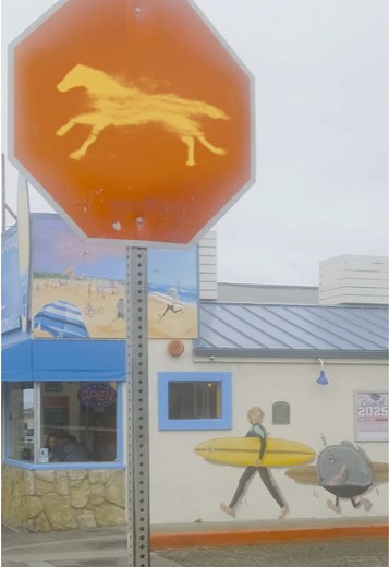 yellow horse gallops on a stop sign #horse #animation #losangeles | horses