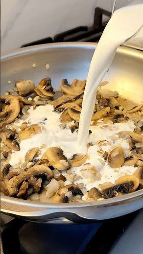 Easy Creamy Mushroom Spaghetti in 15 Minutes 🤤