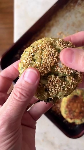 27K views · 104 reactions | Baked quinoa patties for lunch. These are an old favorite - I featured the recipe for a pan-cooked version in Super Natural Cooking back in 2007.  The baked version ends up slightly lighter and fluffier. ☺️ These are made with quinoa, eggs, feta, breadcrumbs, kale and lots of herbs. The recipe and a bunch of variations people have made over the years are linked in my bio. Enjoy! ✨ #homecooking #lunch #quinoa | Heidi Swanson | Facebook
