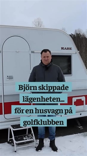 Mjölby Direkt on Instagram: "Ensamt och mörkt – men husvagnslivet är en succé för MHC-tränaren 🏒 Efter åratal av pendlande har Mjölbys hockeytränare Björn Tholander Olsson, 50, valt en annan väg. Några dagar i veckan bor han i sin husvagn på golfklubben. 🏒 Det är ensamt och mörkt – men Björn trivs. – Jag trodde aldrig att jag skulle gilla det, säger han. 🏒 Läs hela reportaget på Corren.se, eller i appen"