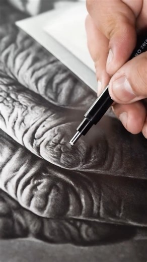ALI HAIDER REHMAN on Instagram: "Rate This Drawing😎 Tags: #artbyalihaider #hyperrealism #alihaiderrehman #drawing #handsdrawing"