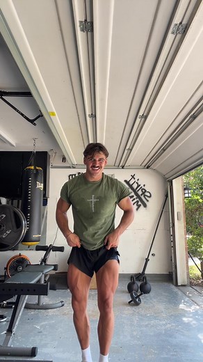 Home Gym Muscle Flexing Techniques