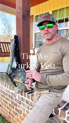 Essential Gear for Turkey Hunting: TideWe Vest Review