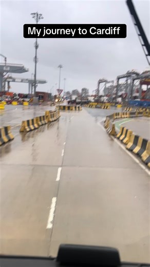 My journey to #Cardif #Truck #lorry #owneroperator #HGV Container Wprk wasn’t in my list until I like it ☺️☺️