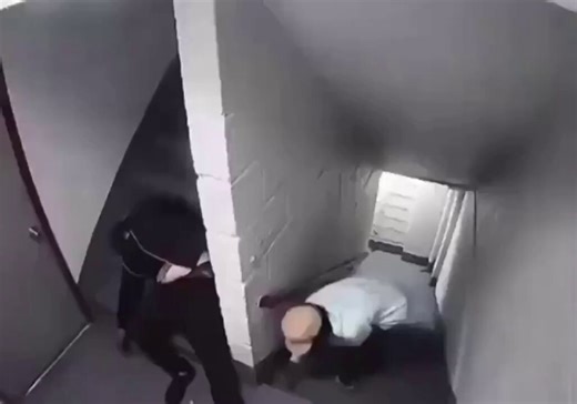 🚨DISTURBING FOOTAGE: Didn't see this ANYWHERE in the mainstream media. Hmmm....wonder why?Police say a black man lit a homeless white man sleeping in a stairwell in Manhattan New York on fire. The victim passed away from his injuries two weeks later. Nathaniel Terry was the black man - he was arrested the same day and charged with attempted m*rder, assault, and arson.REPOST this absolutely EVERYWHERE!#thinblueline #lawenforcement