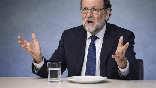Mariano Rajoy, político: 'Un vaso es un vaso y un plato es un plato'