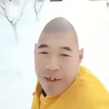 Chino cabeza de huevo cantando MEME (original)