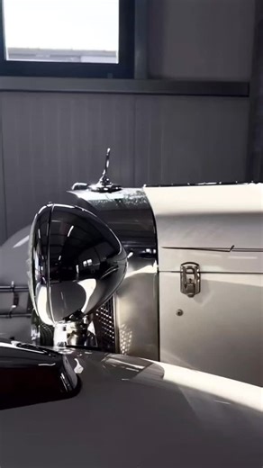 The White Excalibur automobile: wedding version - All ... The Excalibur was a car styled after the 1929 Mercedes-Benz SSK by designer Brooks Stevens, initially for Studebaker. Stevens then formed his own company in 1964 to mass-produce the cars, which were built with modern technology and became the first of the "contemporary classic" niche in the US. Over 3,500 cars were built in Milwaukee, Wisconsin, and notable owners included Phyllis Diller and Steve McQueen. | Cars & Motorbikes Stars of the